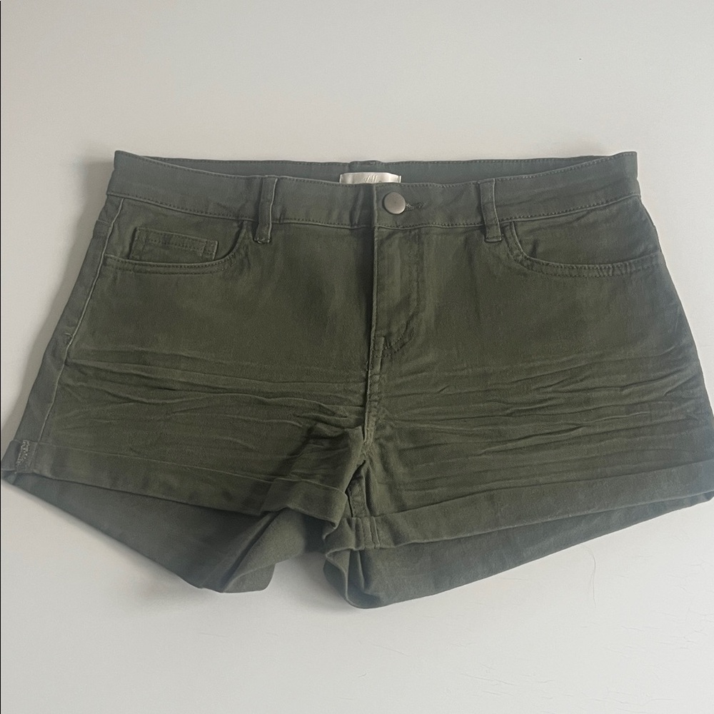 3 for $30
H&M Dark Green Women's Cargo Shorts